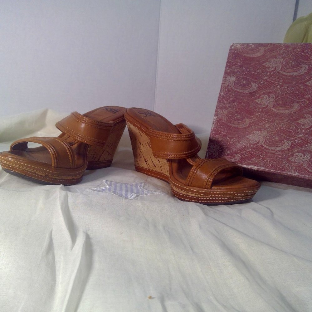 Sofft Petrela Mocha Leather Wedge Sandals Size 8 M